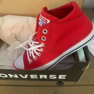 NEW. Converse. Women’s Chuck. Red. 8 Medium